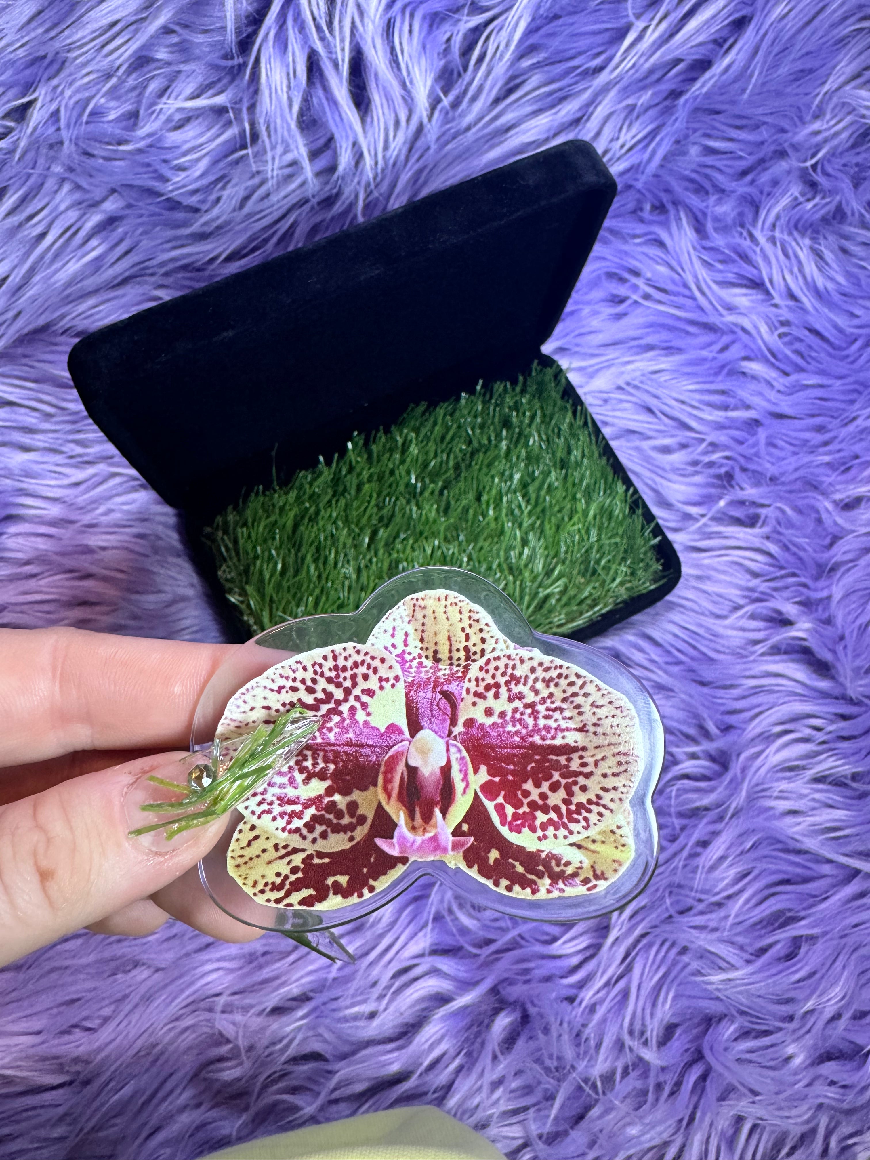 SAMPLE SALE ORCHID CLIP