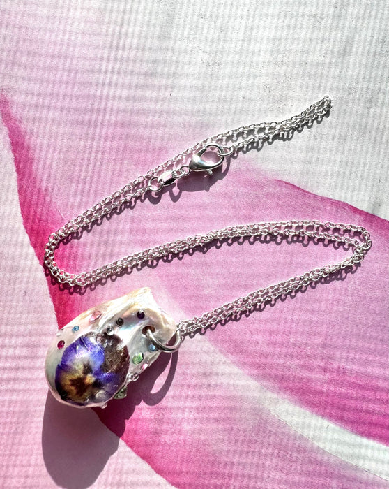 Picto Pansy Necklace